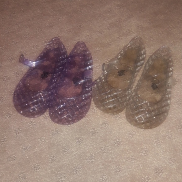 Old Navy Other - Little girls jellies